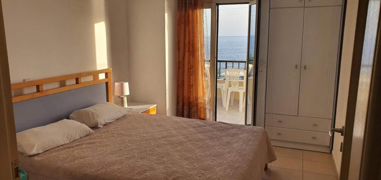 Eirini Apts On The Beach Psari Forada Exterior foto